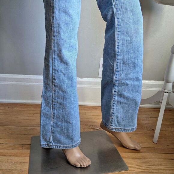 Vintage Y2K Levi's Jeans Low Rise Denim Stretch Light Wash Flare Stretch Size 11 - Picture 6 of 13
